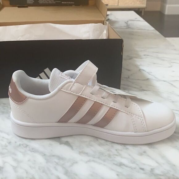 Adidas Girls Tennis Shoes - Picture 4 of 7